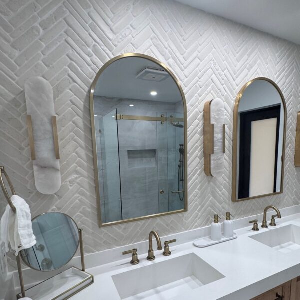 Timeworn Herringbone Mesh Mounted Marble Mosaic in Bianco Antico - Image 2