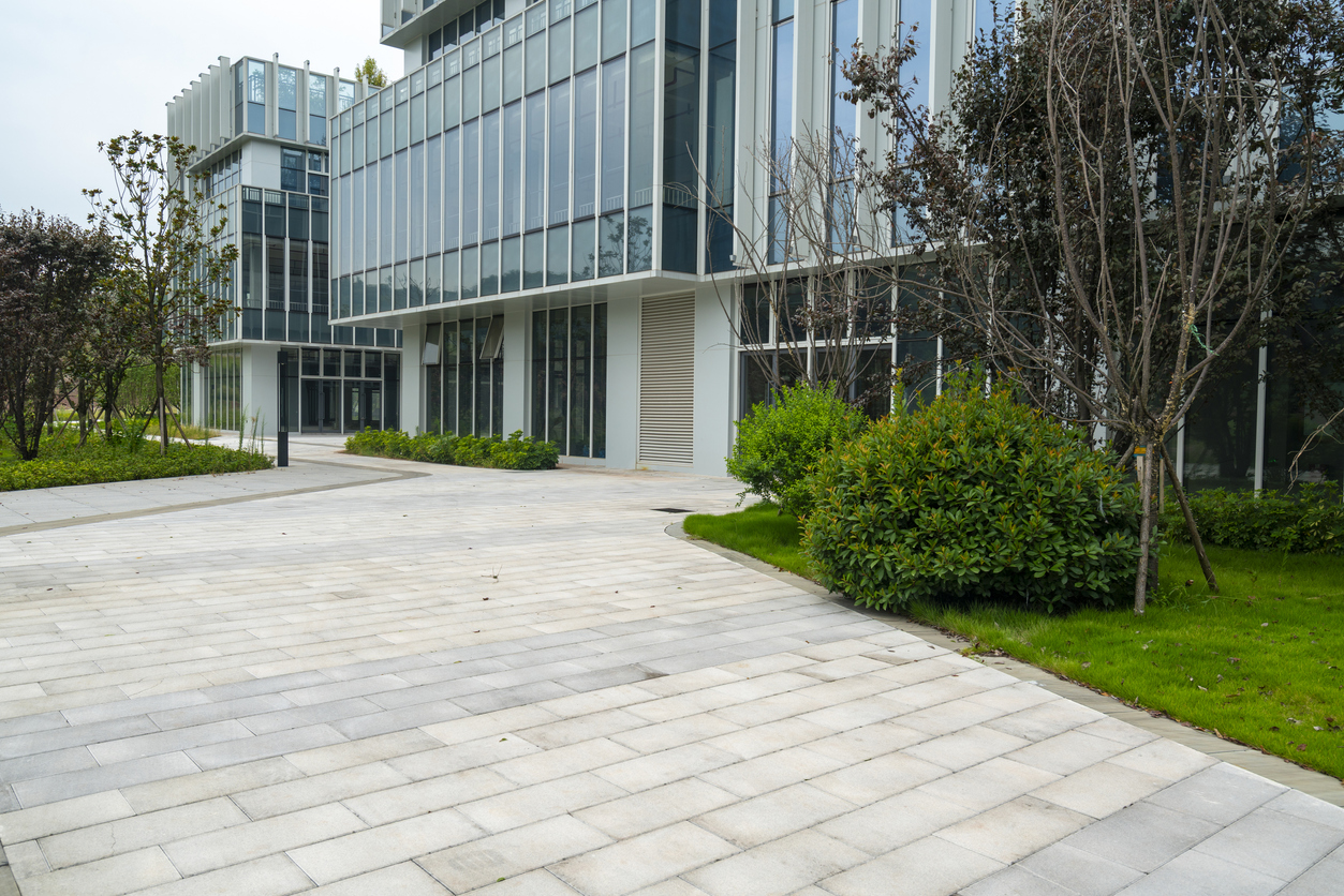 Select-best-Stone-Tile-for-Outdoor